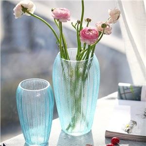 Vażun tal-ħġieġ ikkulurit