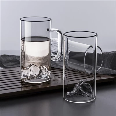 Tazza tal-ħġieġ borosilikat b'Bażi minquxa